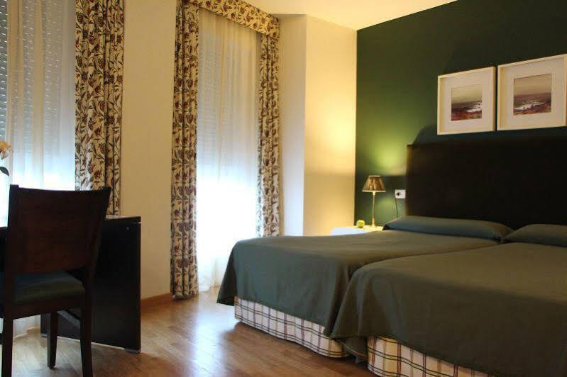 Hotel Bouza Ribadeo Exterior photo